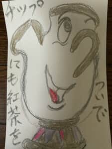 チップにも紅茶をついで