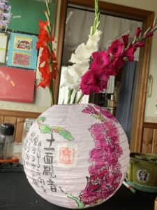 初盆提灯。